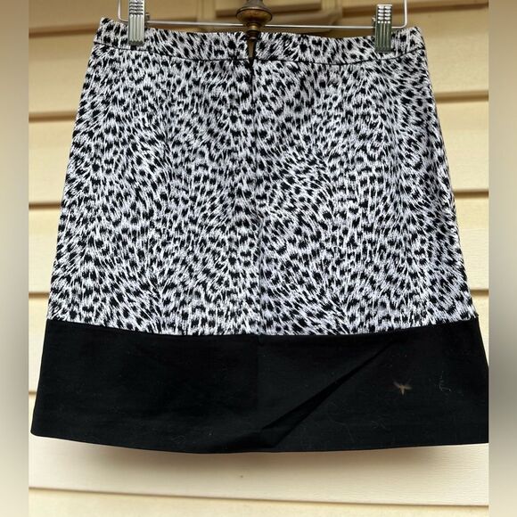 Michael Kors, black/white zebra pattern, mini skirt, black, solid black detail,4 - Picture 5 of 5